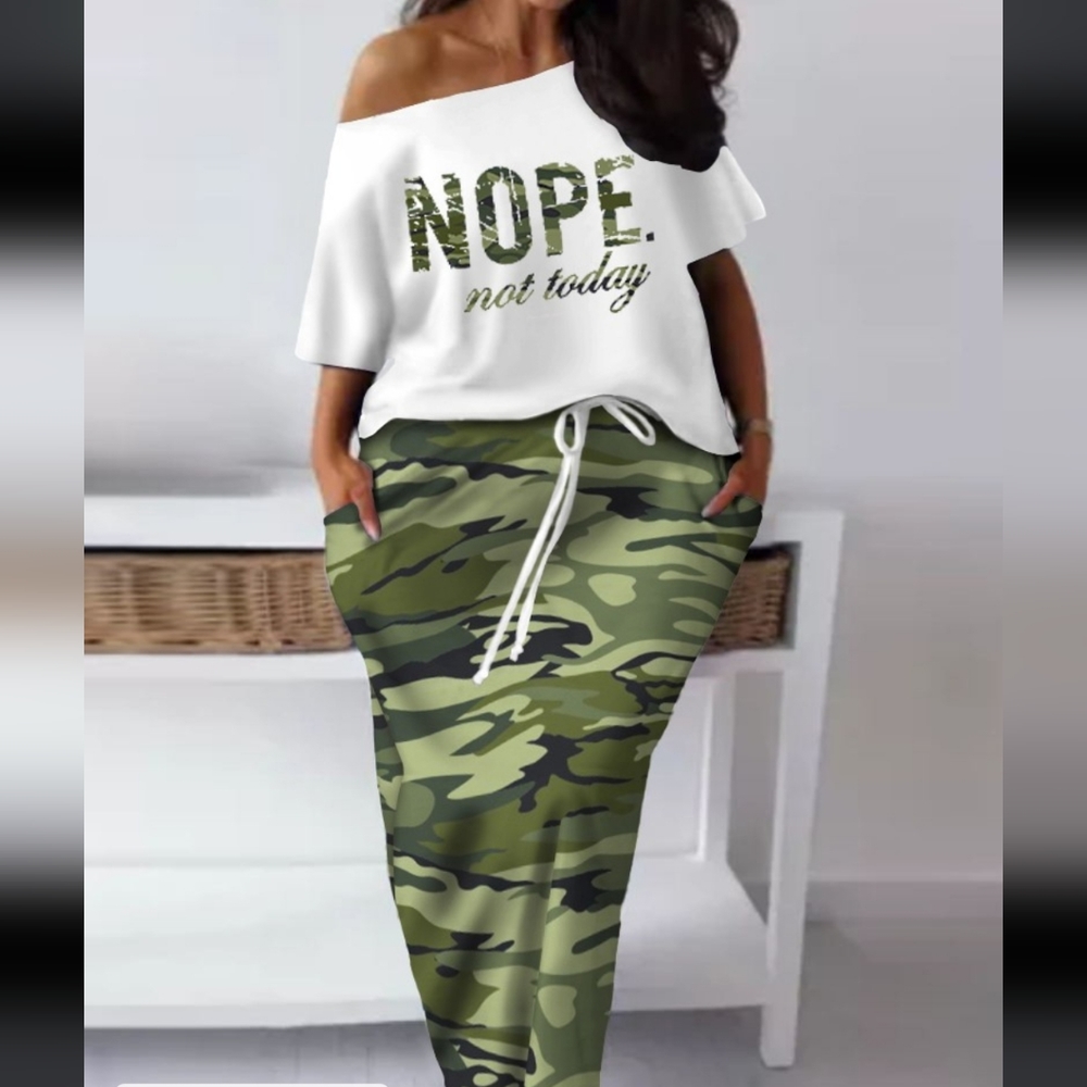 Chic Me Plus Size Slogan Camo Print Top & Drawstring Maxi Skirt Set Size 4XL
